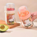 sniadaniowka-pojemnik-na-salatke-jogurt.png