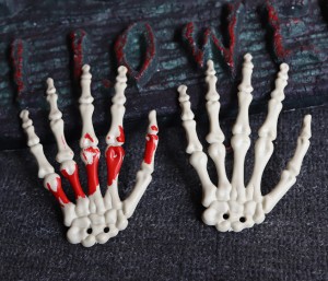 Ręce Kościotrupa - dekoracja Halloween